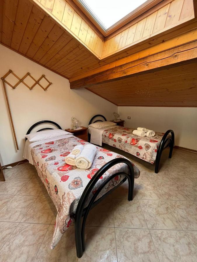 Locazione Turistica Casa Cittadella Hotel Arten ภายนอก รูปภาพ